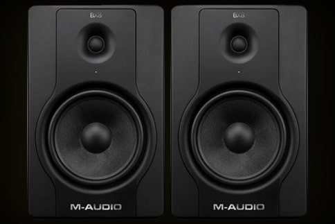 Paire de moniteurs M Audio Bx8A pour un mixage détaillé au studio 10ème Sens